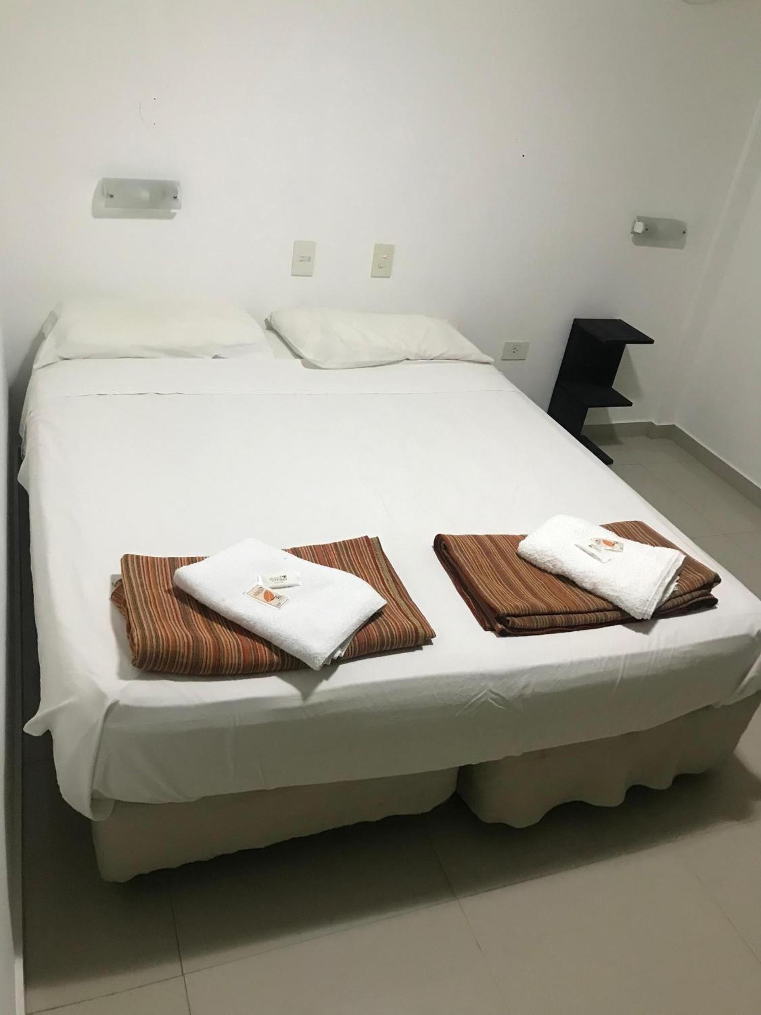 Zárate Hotel Plaza Italia מראה חיצוני תמונה